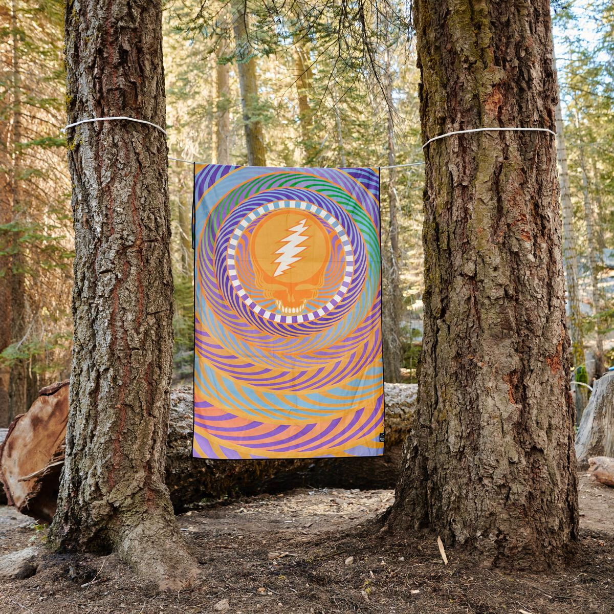 Tripper Lightweight Quick-Dry Travel Towel Grateful Dead x Slowtide